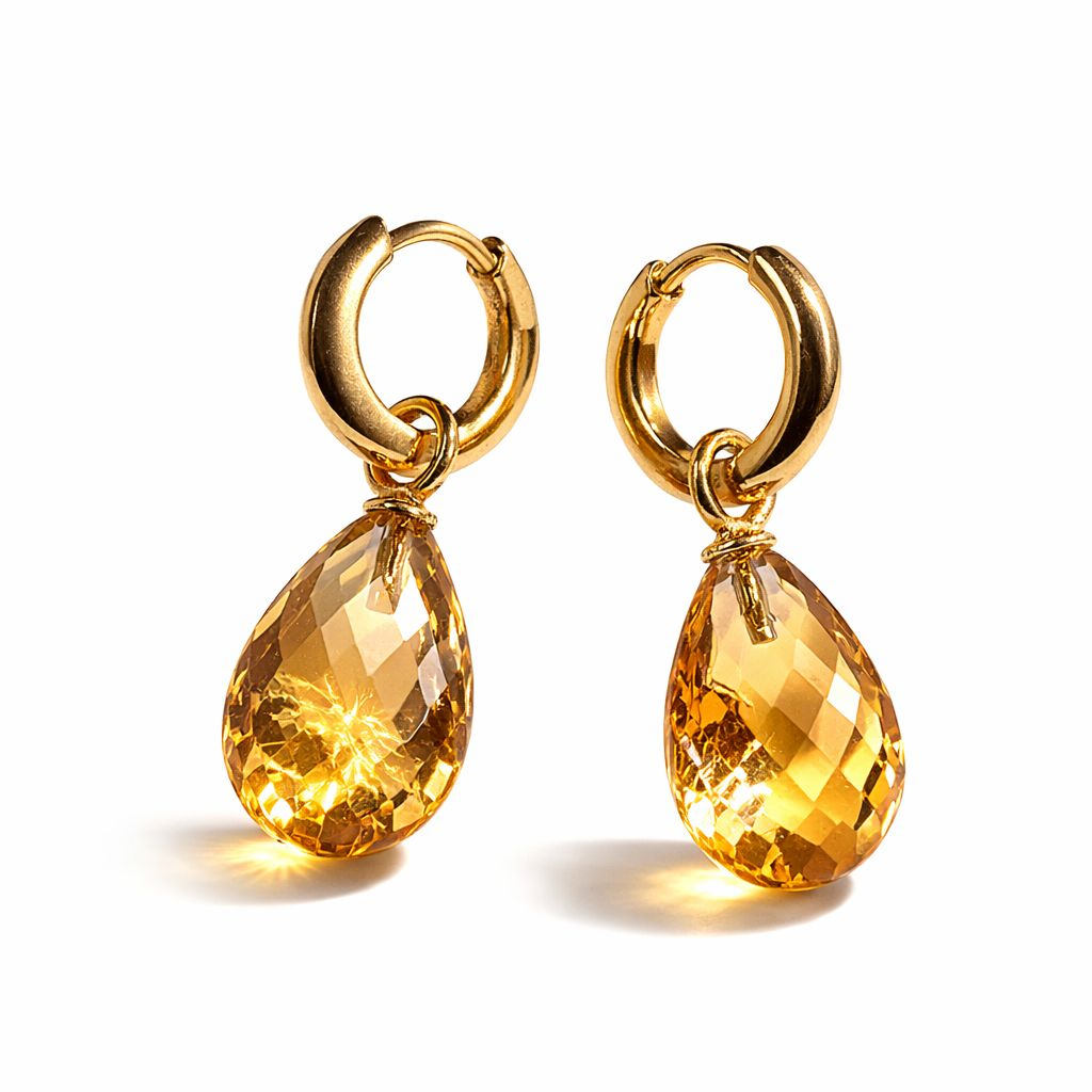 Creolen Go, citrien A (64 + 38) met modelnummer E-24-66626GO biedt elegante hoepeloorbellen in de categorie "Jewel". Deze creolen zijn perfect om elke outfit een verfijnde touch te geven. Draag ze zowel overdag als 's avonds voor een subtiele maar stijlvolle uitstraling. Ze combineren mooi met andere sieraden voor een complete look.