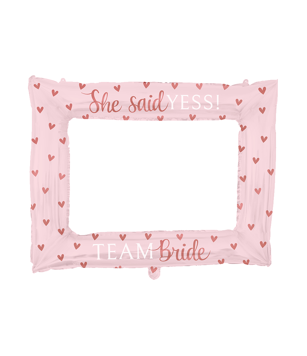 Deze Photo Frame &ndash; Bride to Be is een opvallend fotoframe van folie voor gebruik tijdens vrijgezellenfeesten en bridal showers. Met een formaat van circa 66 x 85 cm is het frame geschikt als decoratieve achtergrond voor groepsfoto&rsquo;s en feestmomenten. Het lichtgewicht foliemateriaal maakt het frame eenvoudig hanteerbaar tijdens het fotograferen. 