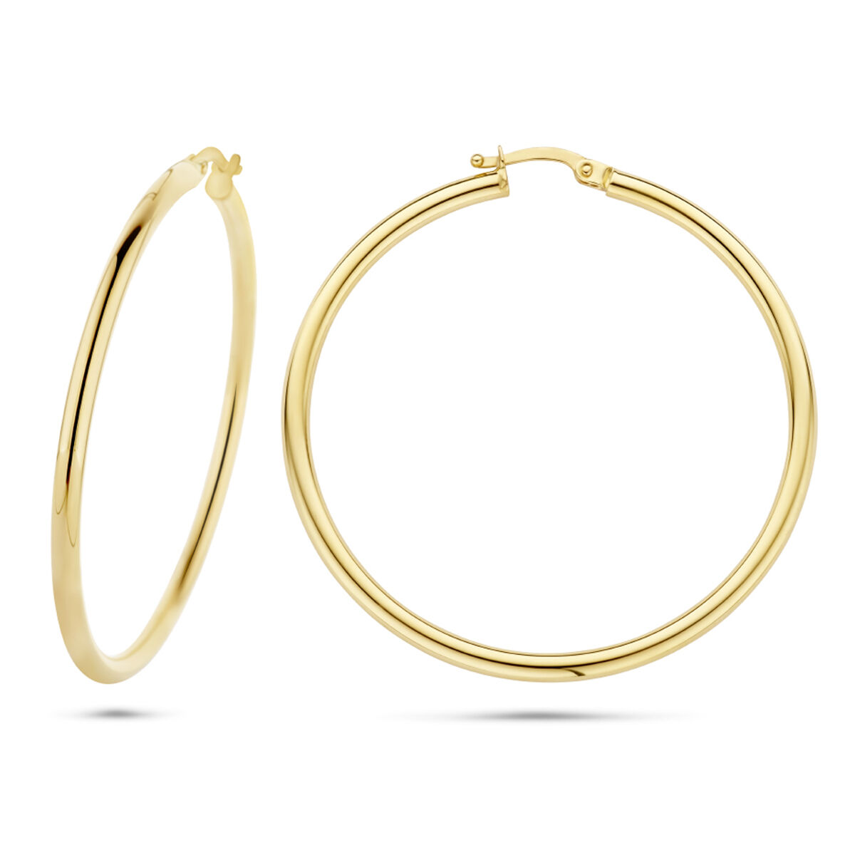 14k Geelgouden oorringen met een ronde buis en een hefboom-sluiting.