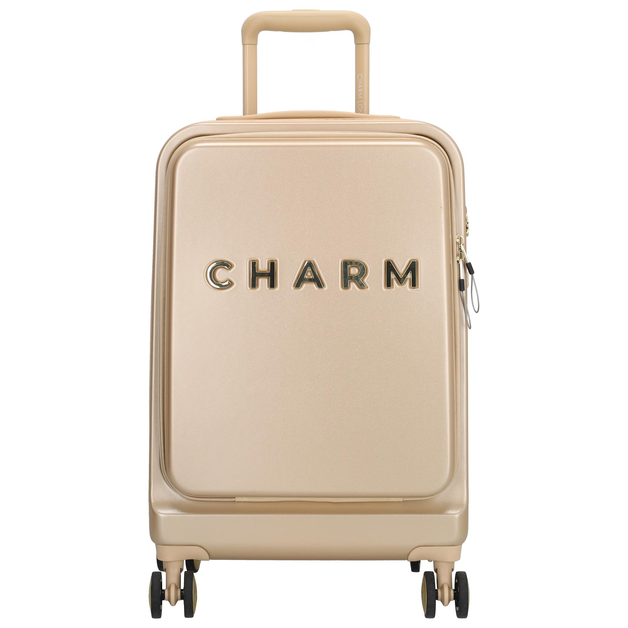 De Charm London Capetown koffer is een compacte en stijlvolle trolley, perfect voor korte reizen of als handbagage in het vliegtuig. Dankzij de luxe gouden hardware en stevige hardschalige buitenkant straalt deze koffer niet alleen klasse uit, maar biedt hij ook optimale bescherming voor je bagage.

De binnenzijde van de koffer is slim ingedeeld in twee compartimenten: &eacute;&eacute;n zijde met ritssluiting en extra ritsvak voor kleinere items, en &eacute;&eacute;n zijde met elastische pakbanden om alles netjes op zijn plek te houden. Speciaal aan dit model is het gewatteerde laptopvak, geschikt voor laptops tot 15.6 inch &mdash; ideaal voor zakenreizen of een digitale citytrip. De koffer is daarnaast voorzien van vier soepel rollende zwenkwielen, een TSA-slot, twee handvatten en een verstelbare trekstang voor maximaal reiscomfort.

Kenmerken:

Handbagageformaat koffer
Luxe gouden hardware
Hardschalige buitenkant
Twee compartimenten
E&eacute;n compartiment met ritssluiting en extra ritsvak
E&eacute;n compartiment met elastische pakbanden
Gevoerd laptopvak (geschikt voor 15.6 inch laptop)
Voorzien van TSA-slot
Vier zwenkwielen voor soepel rijcomfort
Twee handvatten (boven- en zijkant)
Verstelbare trekstang