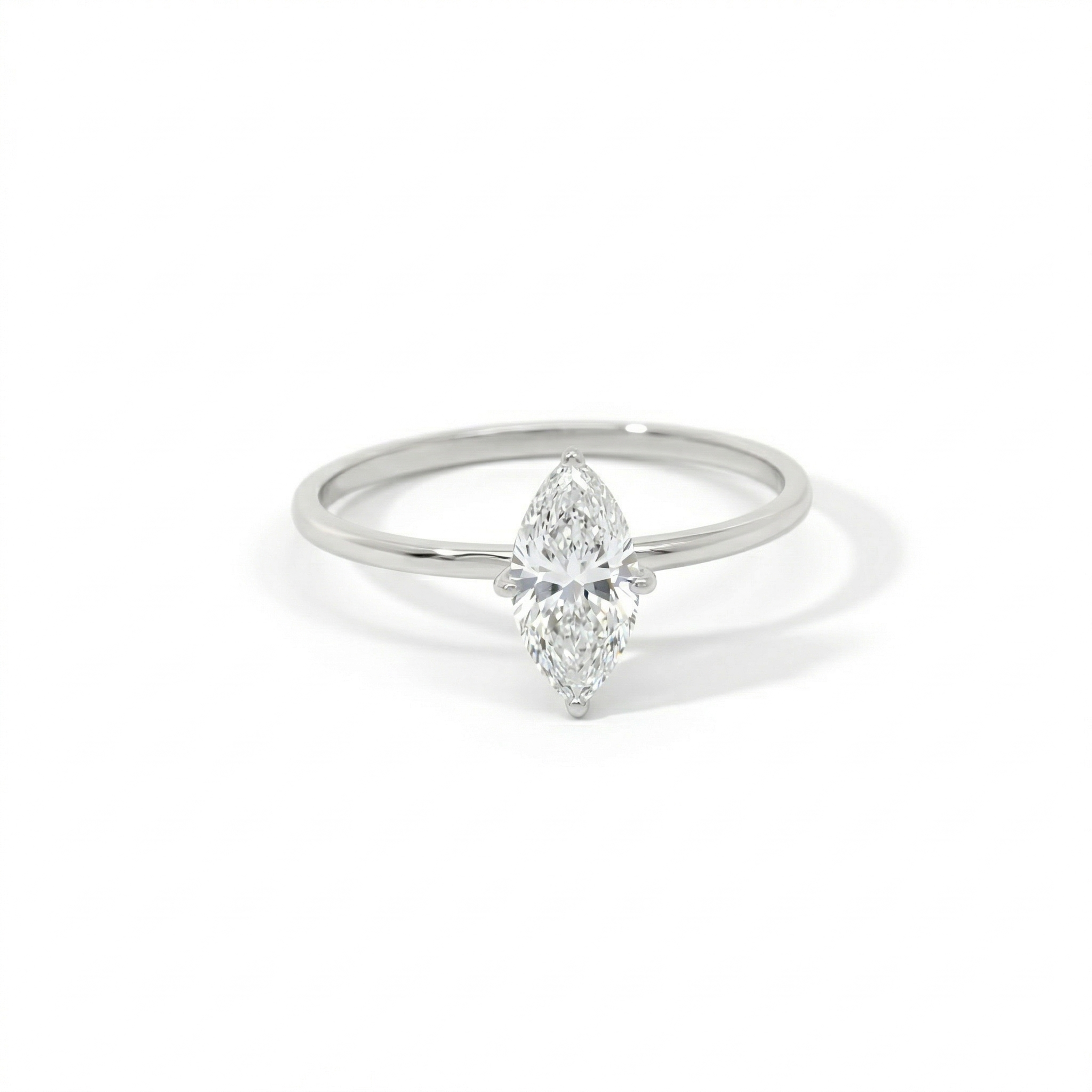 18kt wit gouden ring met een LG markies van 0.79ct