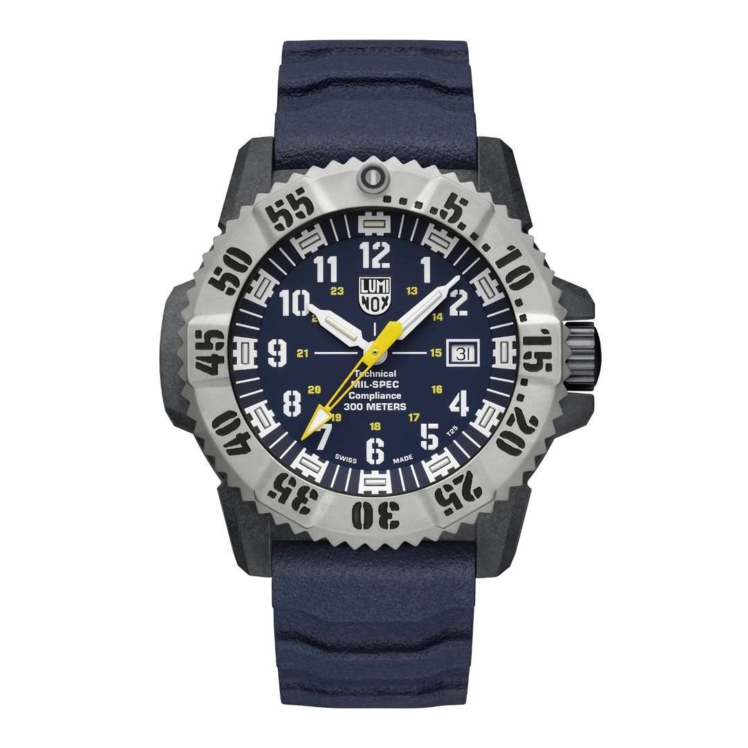 Luminox - Quartz Heren horloge met mil-spec, komt met extra nylon band, 300 meter WR Saffierglas - XL.3355.SET