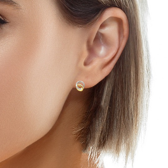 Ohrstecker Silber/Gold,  sind elegante Schmuckst&uuml;cke der Kategorie STUD_EARRINGS. Diese Ohrstecker punkten mit ihrem zeitlosen Design und sind ideal f&uuml;r jeden Anlass. Tragen Sie sie alleine f&uuml;r einen minimalistischen Look oder kombinieren Sie sie mit anderen Schmuckst&uuml;cken f&uuml;r einen auff&auml;lligen Stil. Perfekt f&uuml;r den t&auml;glichen Gebrauch und besondere Anl&auml;sse.