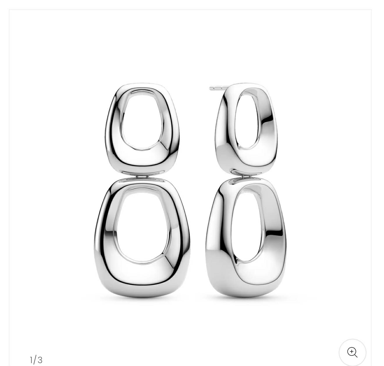 Oorringen in zilver uit de collectie Sif Jakobs 