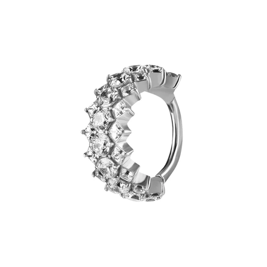 Product 28950 is een stijlvolle piercing uit de categorie juwelen. Het verfijnde ontwerp maakt het perfect voor dagelijks gebruik of speciale gelegenheden. Draag het in het gewenste lichaamsdeel om je persoonlijke stijl te accentueren en een unieke look te cre&euml;ren. Ideaal voor iedereen die op zoek is naar een veelzijdige en modieuze toevoeging aan hun sieradencollectie.