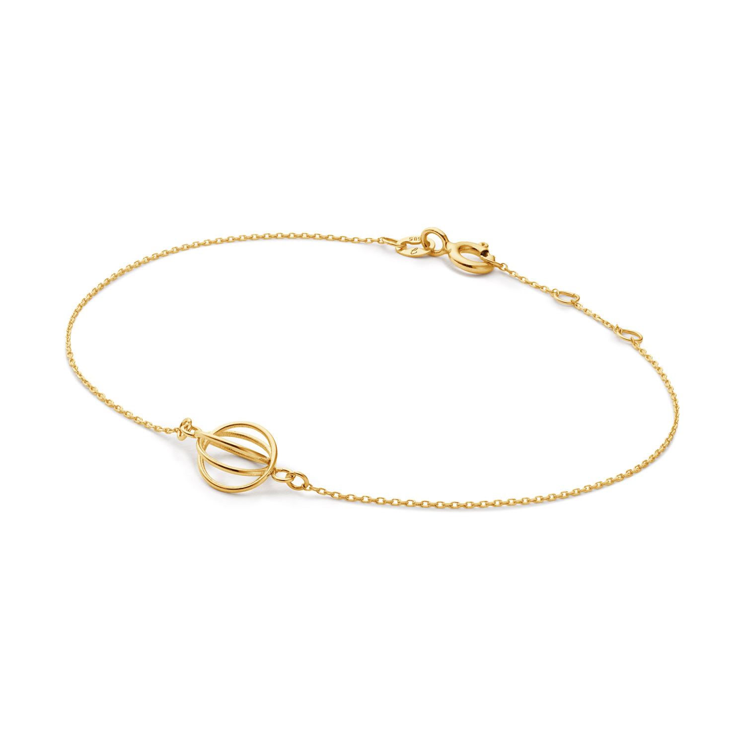 Jackie 14 Karaat Gouden Spindle Armband
Op zoek naar een opvallende, trendy gouden armband met een strak en karaktervol design? De Jackie Spindle 14 karaat gouden armband is een moderne klassieker. Ge&iuml;nspireerd op de populaire 'spindle' of langgerekte paperclip-vorm, geeft deze armband jouw outfit direct een eigentijdse en luxueuse upgrade.

Ambachtelijk Design & Schakeltype
De Spindle armband valt op door zijn unieke langgerekte, opengewerkte schakels (ook wel paperclip links genoemd). Deze ruime ovaalvormige schakels zorgen voor een prachtig ruimtelijk effect en vangen het licht op een verfijnde manier op. Ondanks het krachtige silhouet voelt de armband verrassend licht en comfortabel om de pols.

Dankzij de open structuur van de schakels kun je het slotje bovendien op verschillende plekken vasthaken, waardoor de pasvorm perfect instelbaar is. Draag de 14k geelgouden Spindle armband solo als minimalistisch statement piece, of voeg hem toe aan je favoriete 'arm party' naast je horloge of meer verfijnde kettinkjes. Geheel vervaardigd uit echt 14 karaat geelgoud (585) voor een levenslange, warme glans.