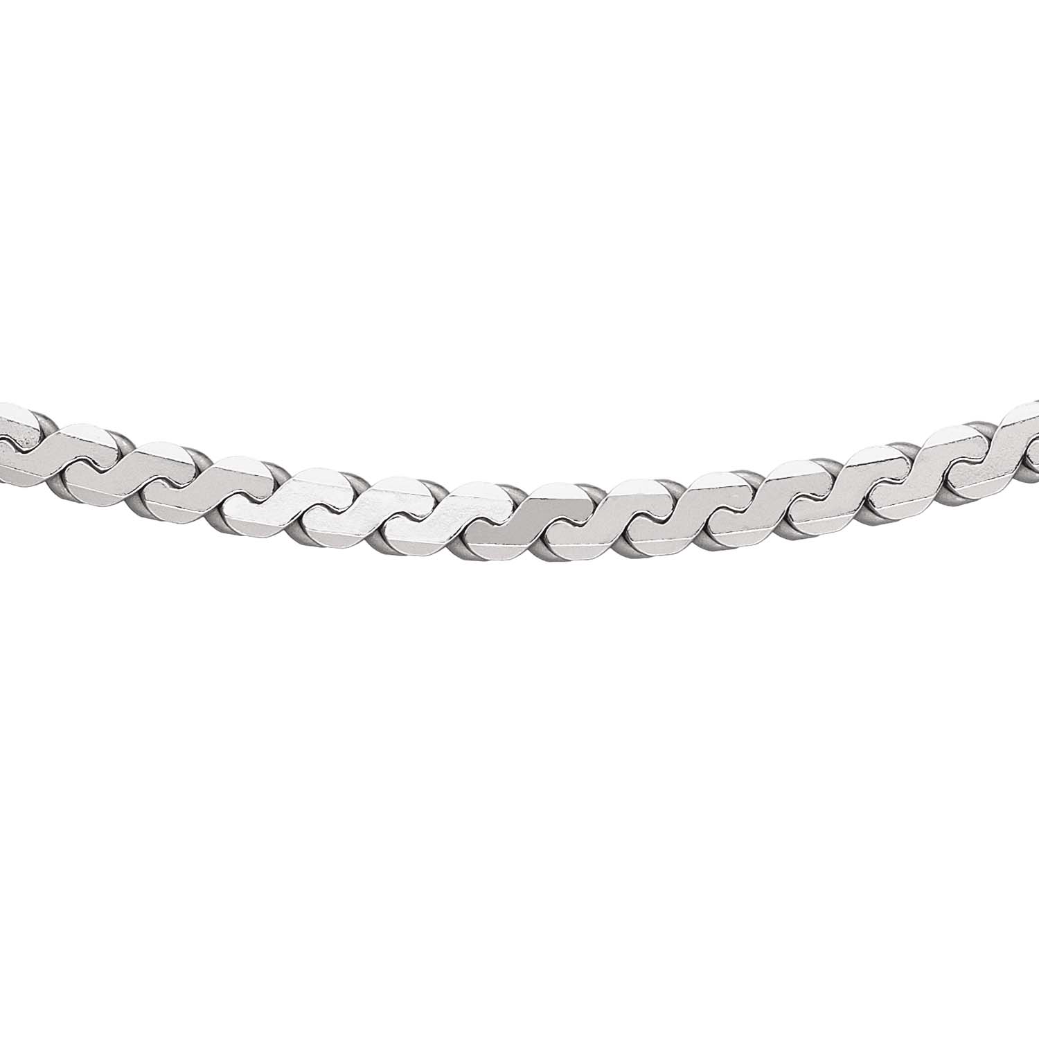 Dit is een collier met een s-line schakel en is 45cm lang.