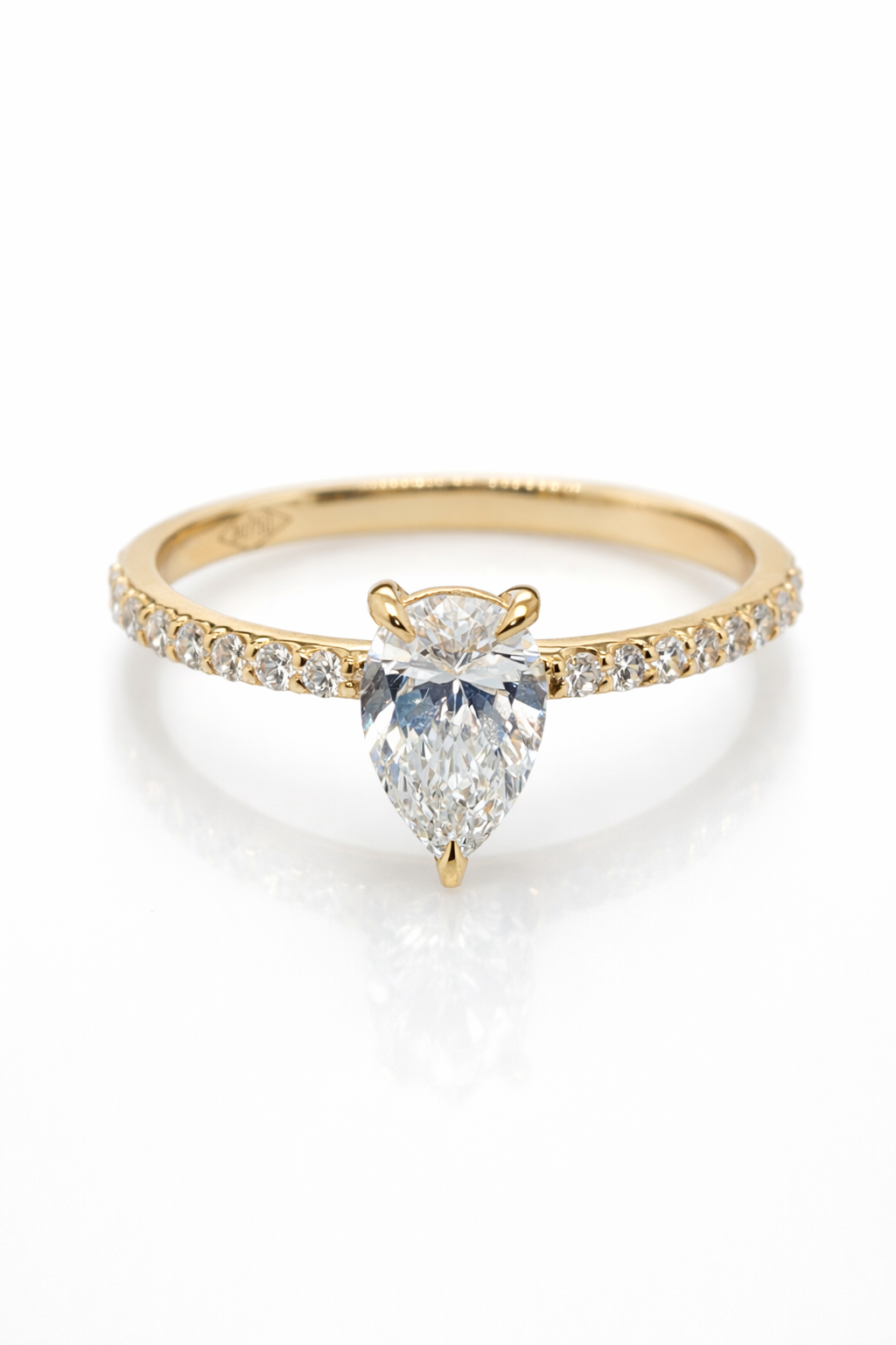 Ring goud 18kt met labdiamant