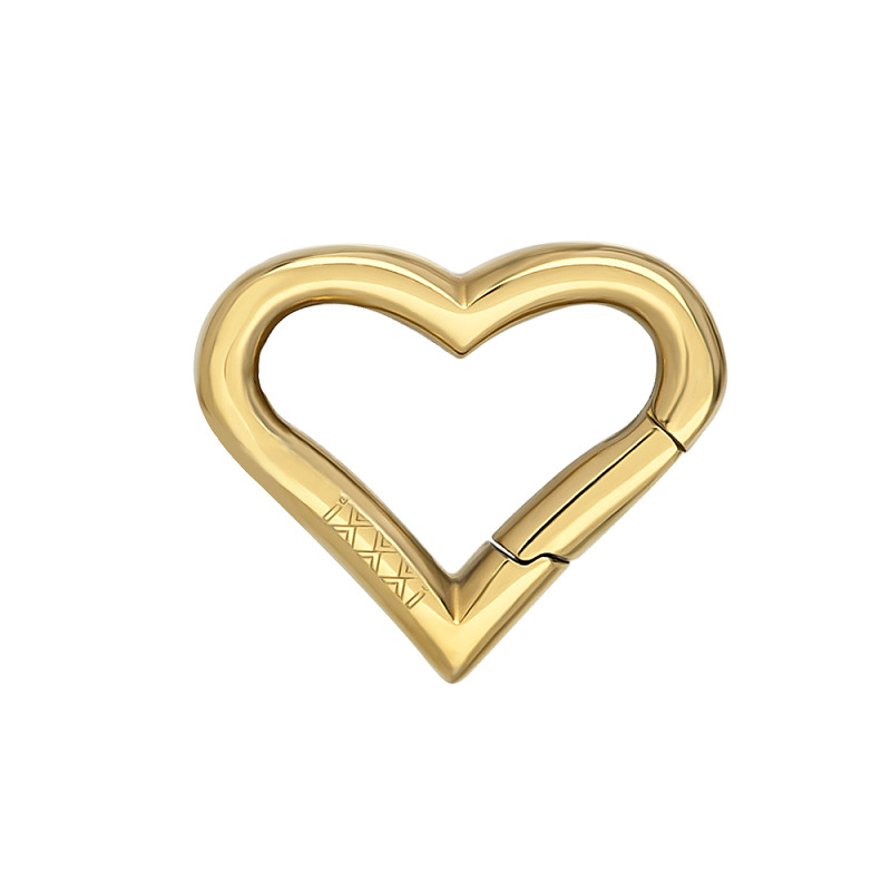 De Click Heart Verbindschakel van iXXX Connect is gemaakt van stainless steel. Deze hartvormige sluiting kun je open en dicht doen, waardoor je meerdere sieraad onderdelen uit de Connect collectie met elkaar kunt verbinden.