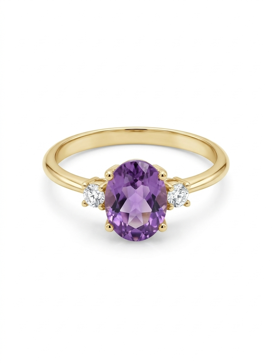 De Klassieke Gouden Ring met Natuurlijke Amethist & Diamant Accent is vervaardigd uit 14-karaats goud. De ring is voorzien van een natuurlijke amethist (8x6 mm) en twee briljantgeslepen SI H-kleurige diamanten van 0,13 karaat. Perfect voor speciale gelegenheden. Draag hem als statement stukje of combineer met andere fijne sieraden.