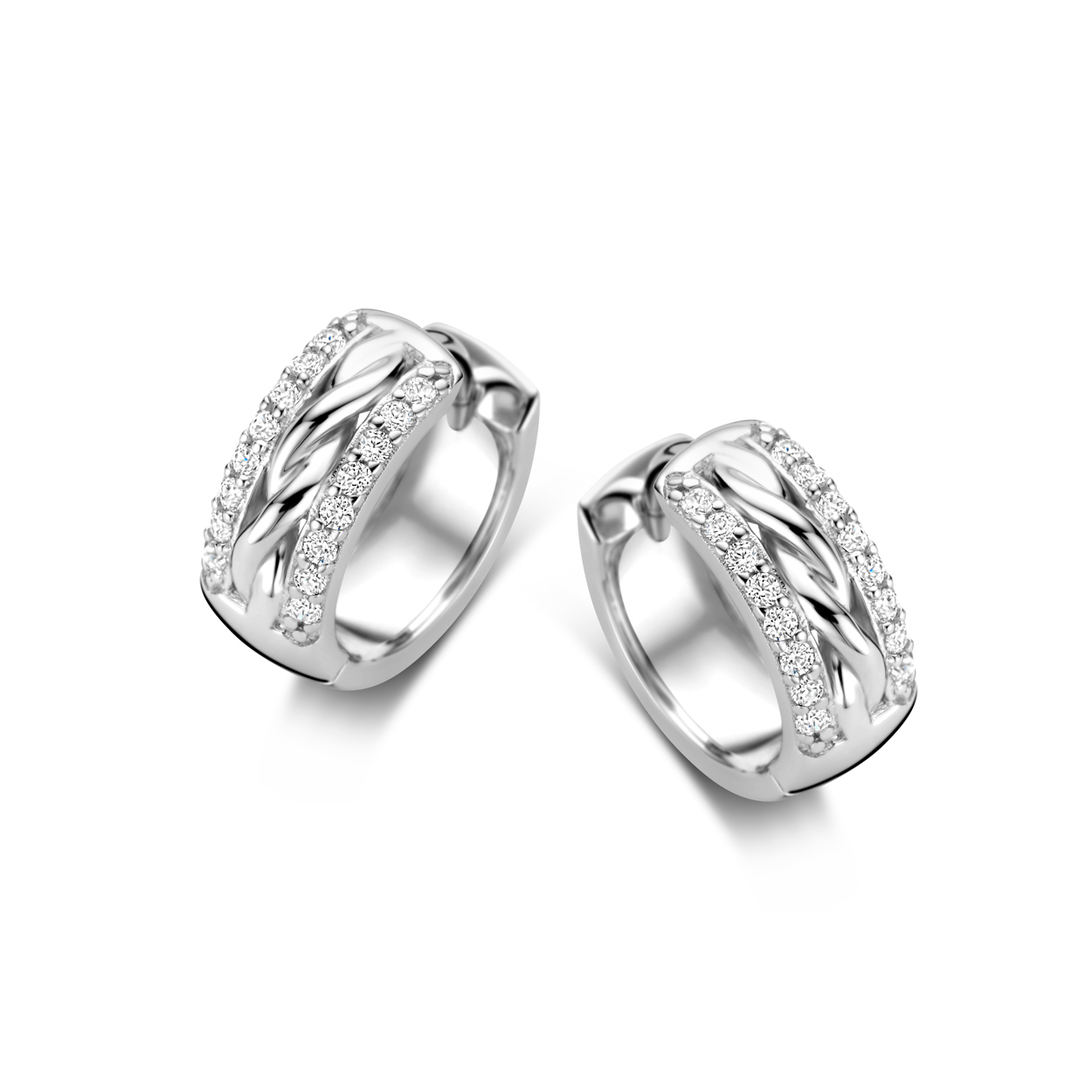 Zilveren oorringen met zirkonia's 