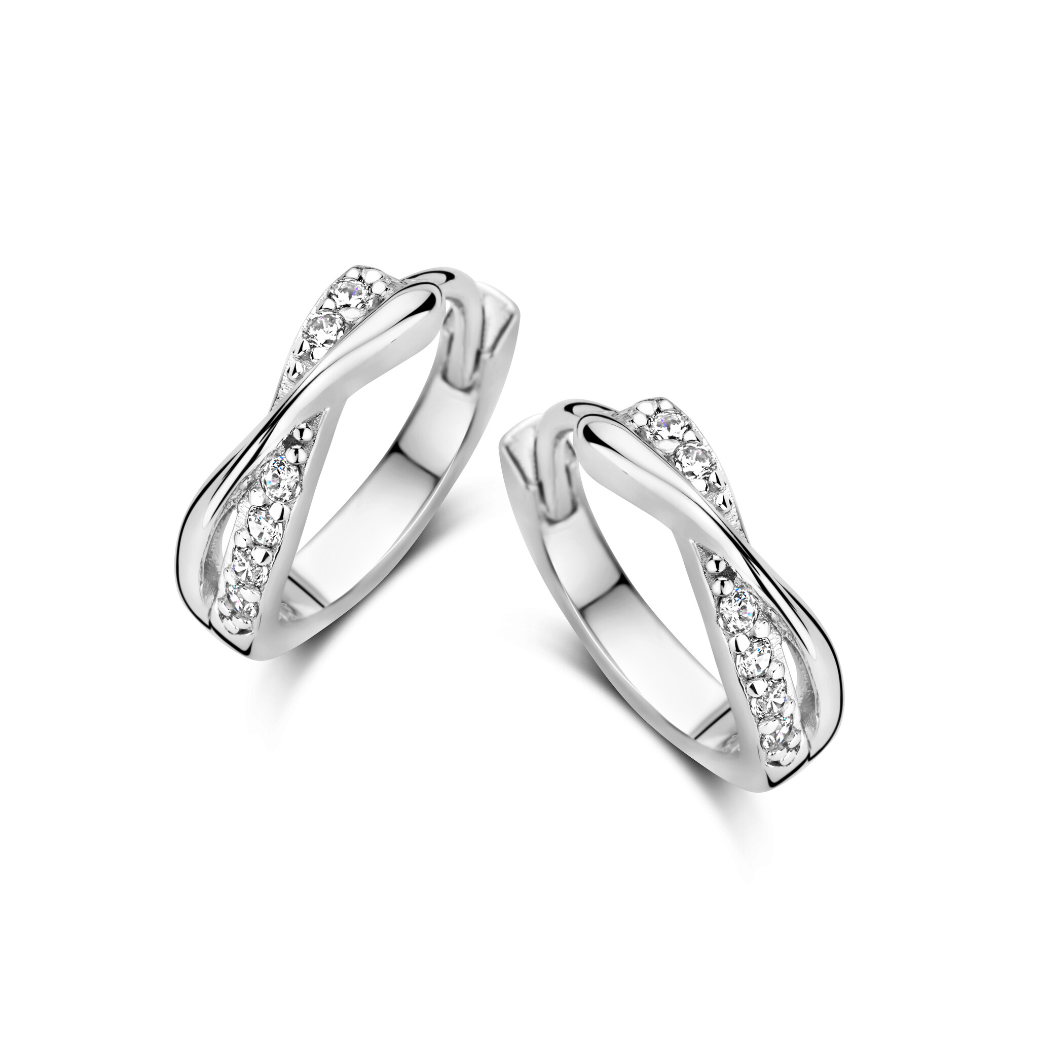 Zilveren oorringen met zirkonia's 