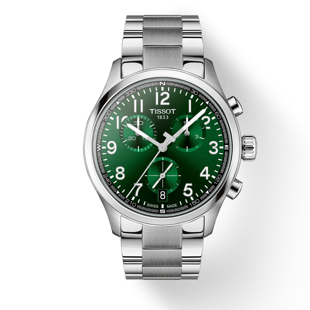 De Tissot Chrono L 42mm is een sportieve Zwitserse chronograaf met strak design, 42 mm kast en betrouwbaar quartz uurwerk&mdash;ideaal voor dagelijks gebruik.