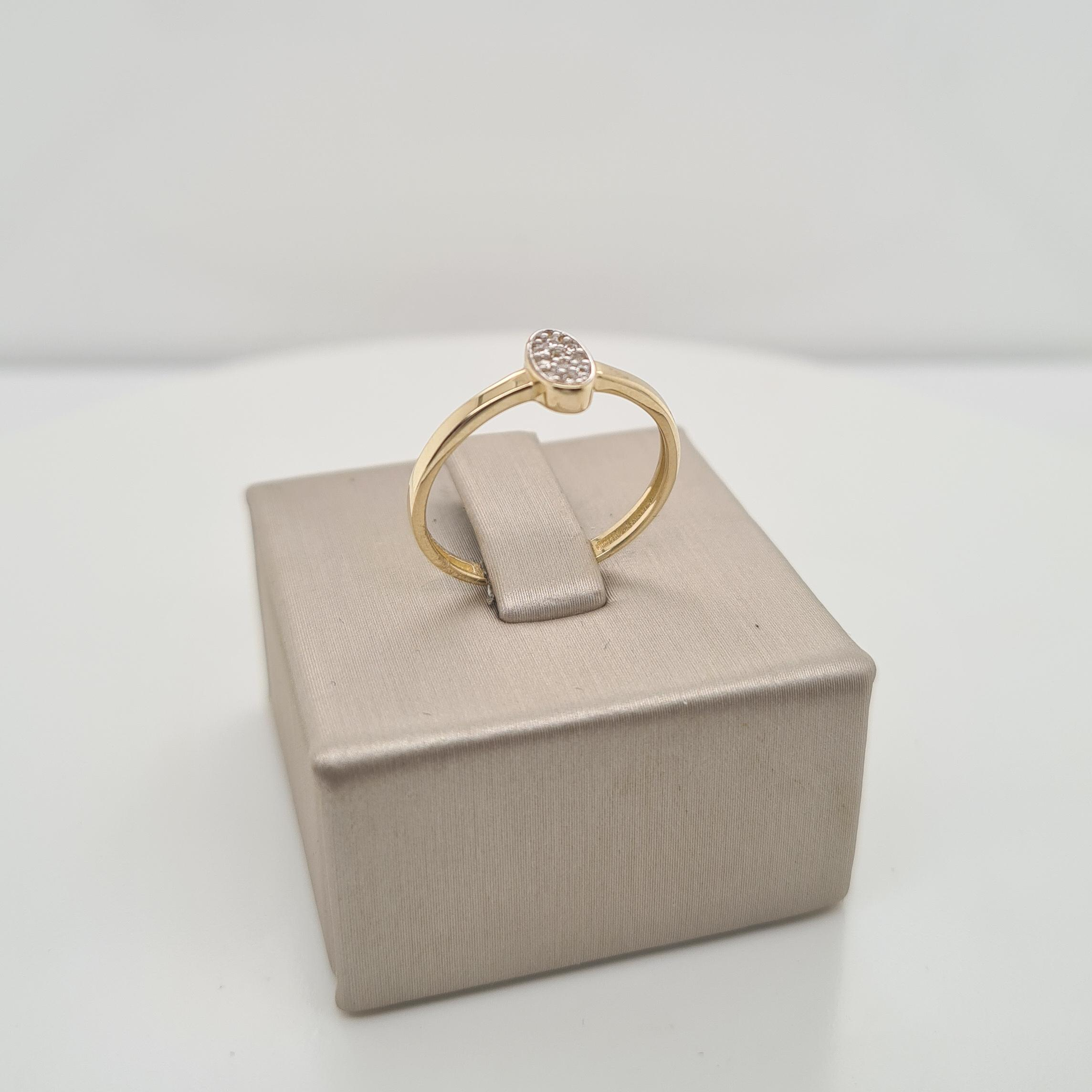 14krt gouden ring met zirkonia