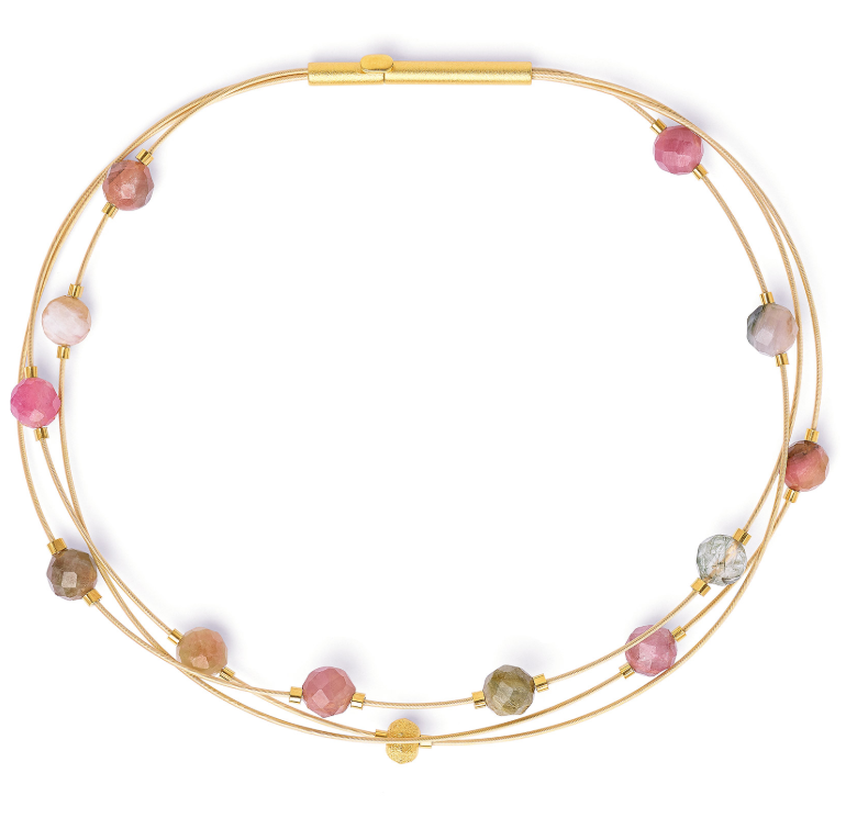 De LaCialo-AR Turmalin gosi+Stahl-vg met modelnummer 62304926 is een sierlijke armband van 925 sterling zilver met een goudkleurige afwerking. Perfect voor een verfijnde uitstraling. Draag deze armband solo voor een subtiele elegantie of combineer met andere sieraden voor een gelaagde look. Een ideale keuze voor elke gelegenheid.