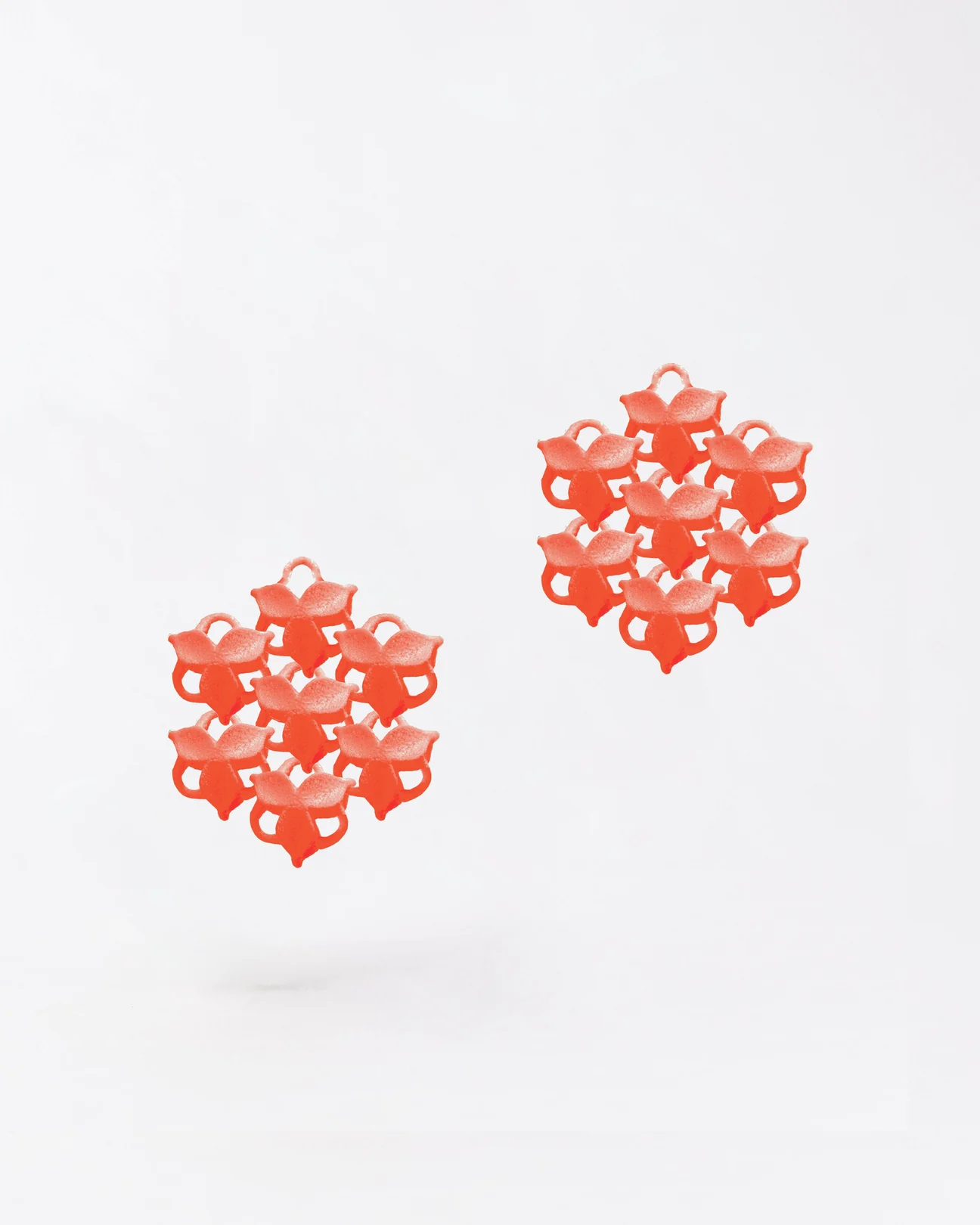 Fabnora Blossom mini oorring hanger papaya orange