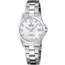 Dames uurweerk in staal met een metaalband. De wijzerplaat is wit met steentjes als indexen.