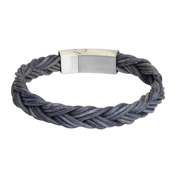 De iXXXi Men armband Rens is een handgemaakte leren armband. De bracelet bestaat uit een gevlochten design bestaande uit smalle, blauwkleurige leren banden.