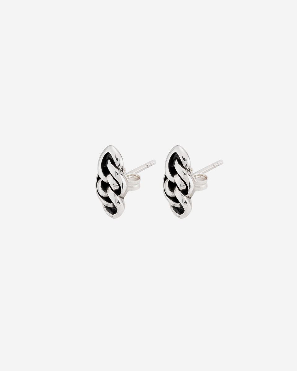 De sterling zilveren Nathalie oorknopjes zijn prachtige oorknopjes gebaseerd op de Nathalie schakel. Deze tijdloze oorbellen zijn elegant en stijlvol en voegen een laatste hand toe aan elke look. Maak gedurfde combinaties met andere zilveren stukken uit de Nathalie collectie!