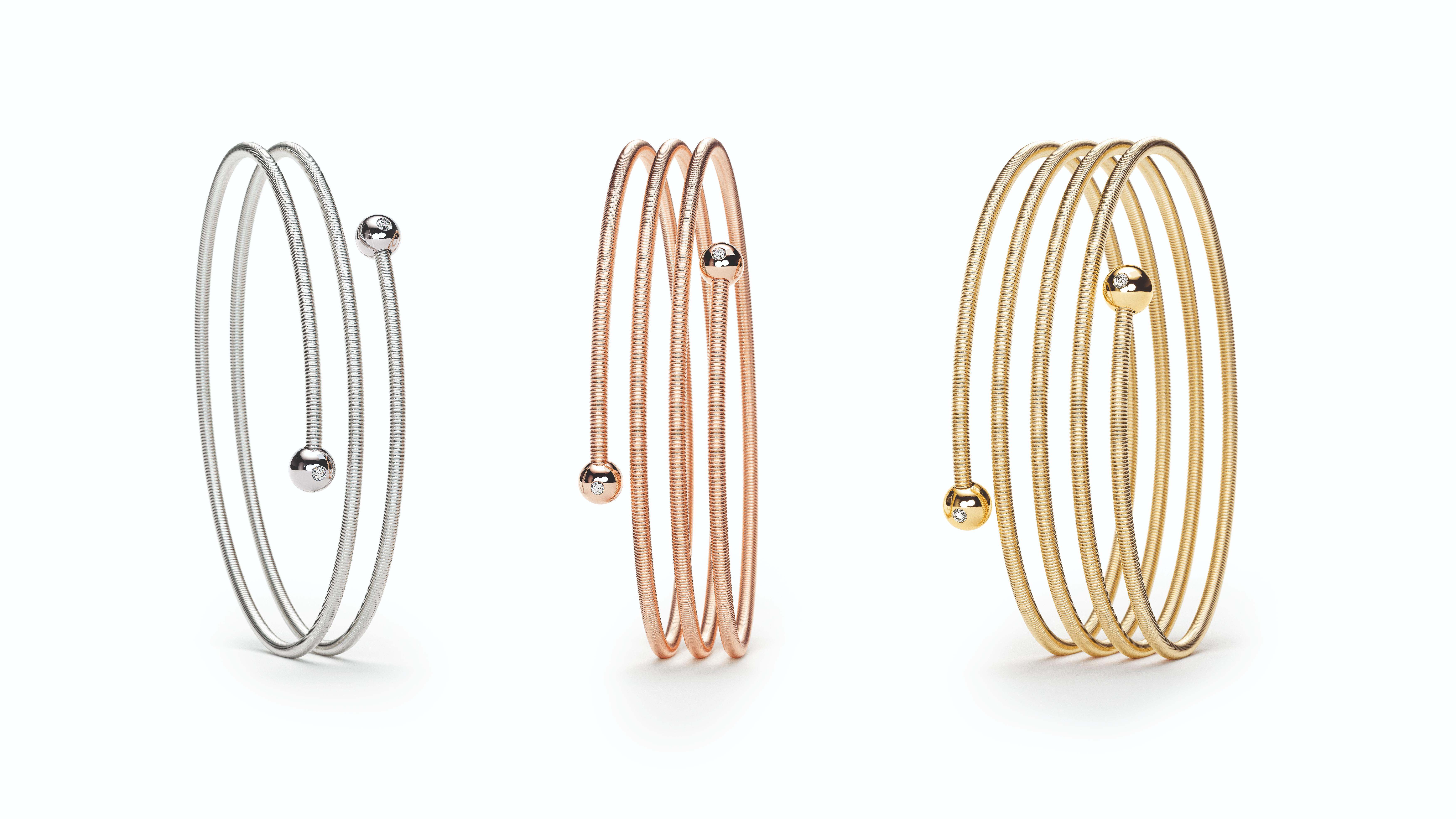 een 18 krts geelgouden armband Niessing model Colette C met 2x wikkeling.