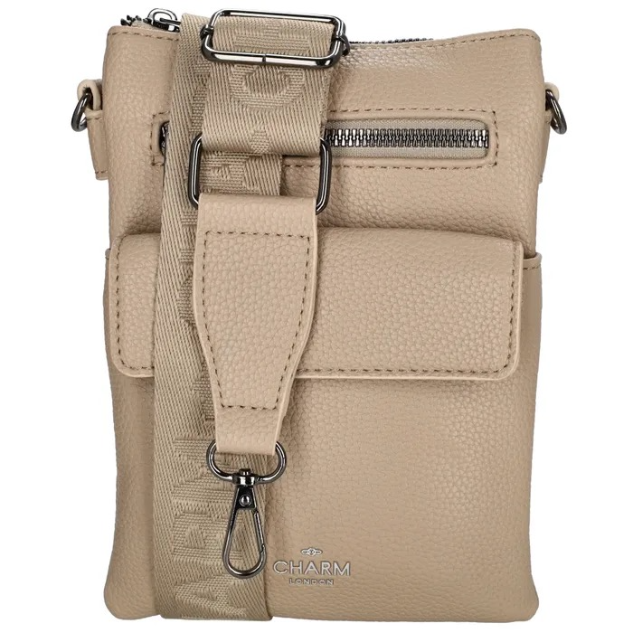 Ga voor compact, stijlvol en praktisch met de Charm London Pentonville Schoudertas in de kleur zand. Deze elegante tas is perfect voor wie graag licht reist, zonder in te leveren op uitstraling en functionaliteit.
Met een slank formaat van 20 x 14 x 3 cm en een inhoud van 0,84 liter is deze schoudertas ideaal voor je belangrijkste essentials, zoals je telefoon, pasjes en sleutels. De tas is gemaakt van hoogwaardig imitatieleder, wat zorgt voor een luxe look en eenvoudig onderhoud. De binnenkant is afgewerkt met stevig polycotton voor extra duurzaamheid.
De tas sluit veilig met een ritssluiting en is voorzien van een afneembare &eacute;n verstelbare schouderband. Hierdoor draag je hem precies zoals jij wilt: als crossbody of als elegante clutch.
De zand kleur in combinatie met gun metal fittings geeft de tas een moderne, verfijnde uitstraling die moeiteloos past bij zowel casual als chique outfits.
Belangrijkste kenmerken:
Compact en lichtgewicht design
Inhoud: 0,84 liter
Gemaakt van hoogwaardig imitatieleder
Ritssluiting voor veilige opberging
Afneembare en verstelbare schouderband
Te dragen als schoudertas of clutch
Stijlvolle gun metal details
Kleur: zand
Met de Charm London Pentonville schoudertas heb je jouw essentials altijd stijlvol binnen handbereik.