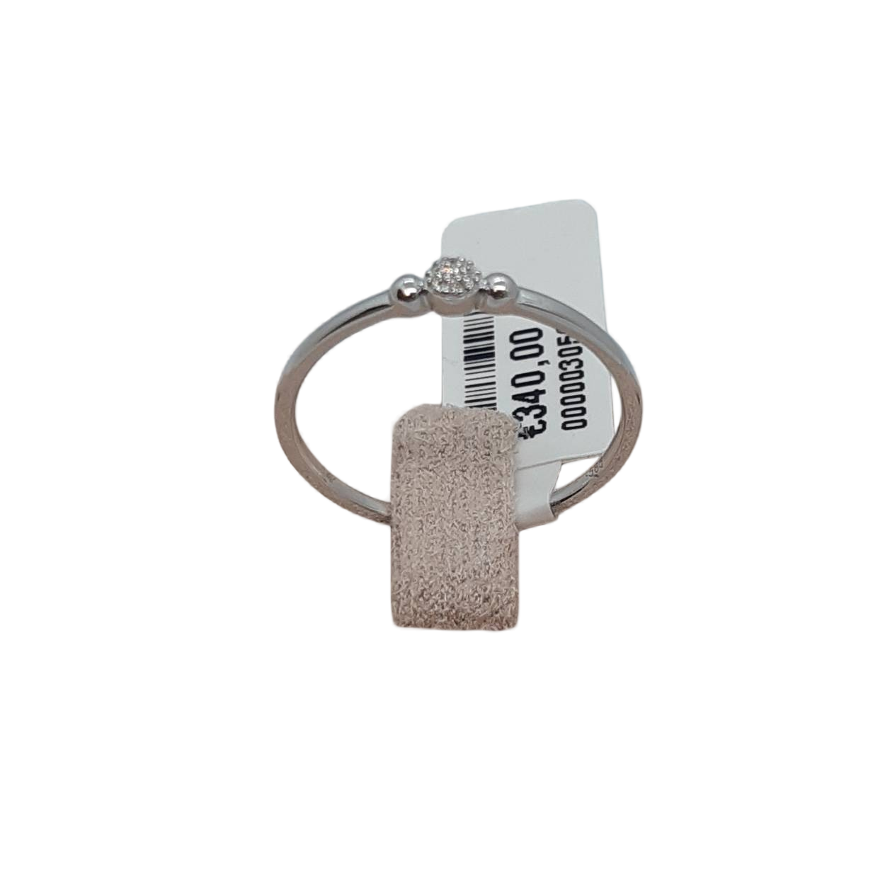De BREA-0002697 ring is een verfijnd juweel gemaakt van 14 karaats witgoud. Met 7 ronde, SI1 zuiverheid diamanten met een totaal gewicht van 0,02 karaat in kleur H, straalt deze ring elegantie uit. Perfect voor speciale gelegenheden of dagelijks gebruik. Draag het als een statement stuk voor een verfijnde, luxueuze uitstraling. Maat: 54.