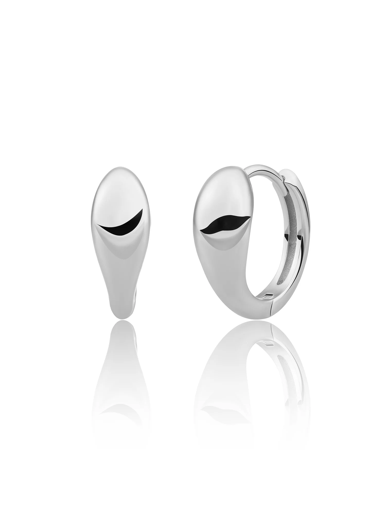 De EAS32 is een elegante combinatie van hanger en oorbellen, perfect voor elke gelegenheid. Deze sieraden zijn ontworpen om je look te verrijken met een vleugje verfijning. Ideaal om te dragen bij formele evenementen of een avondje uit. Combineer ze met een chique jurk of een stijlvolle blouse voor een complete uitstraling.