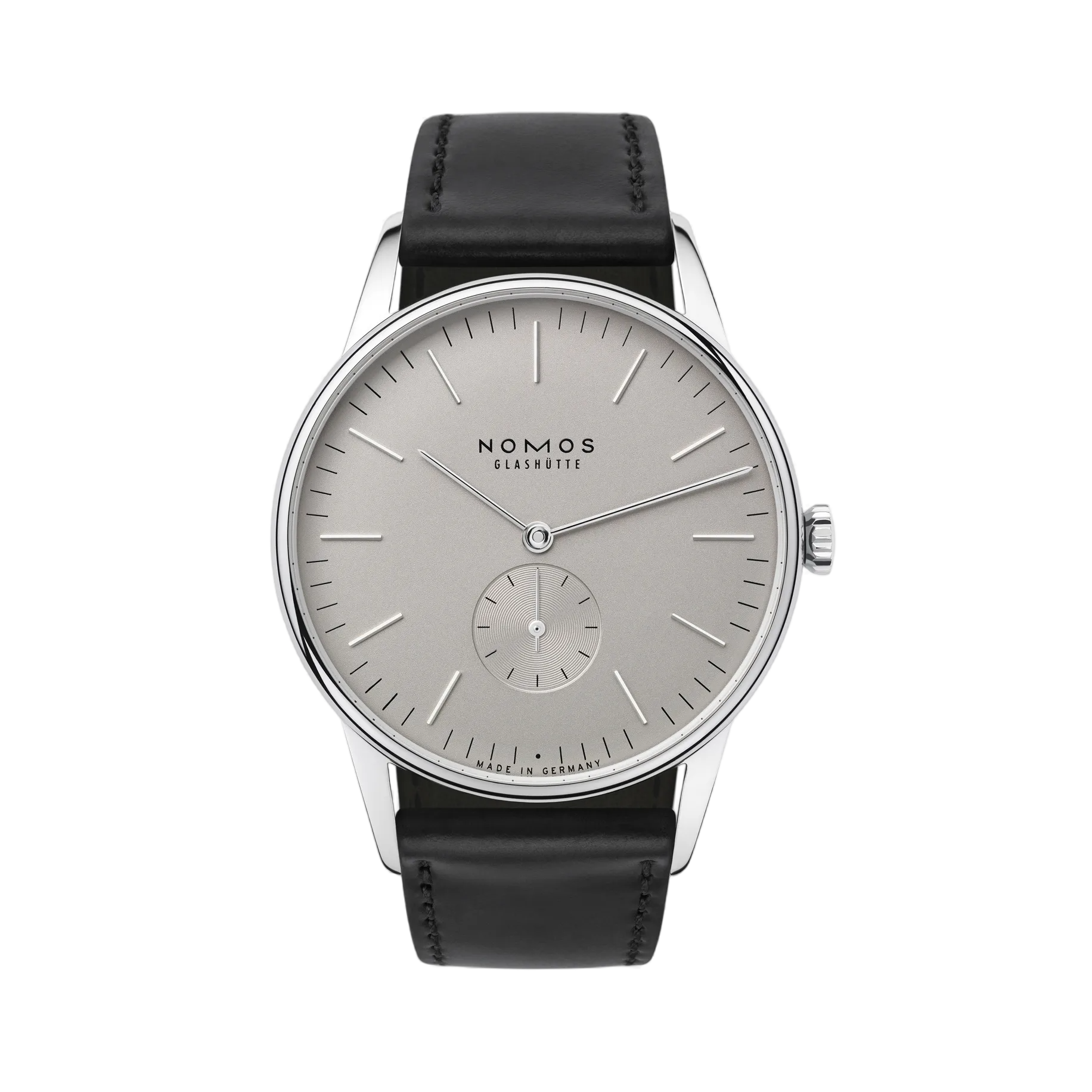 Een polshorloge Nomos model Orion 383 met een grijze wijzerplaat en zwarte leren band