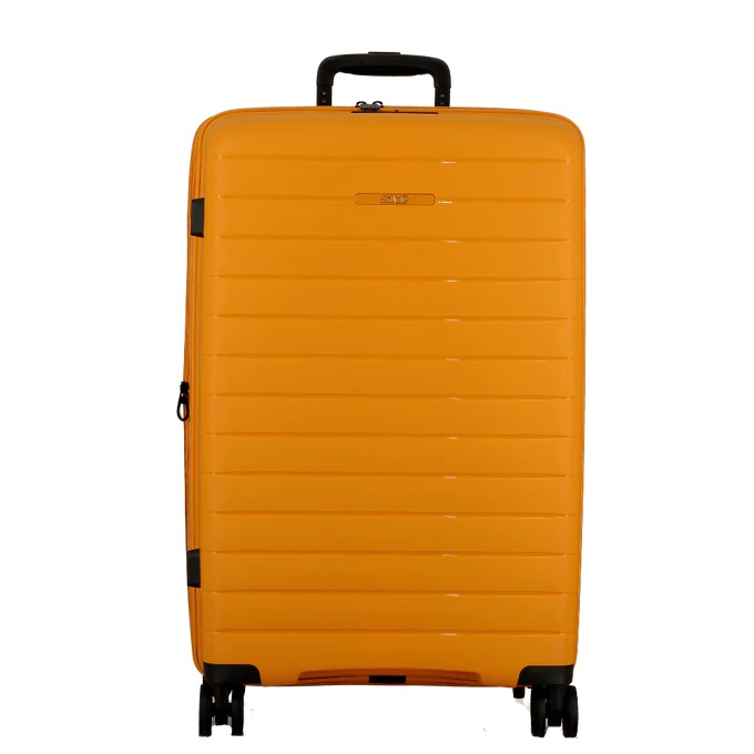 Ena&iuml;s Jump Medium Koffer &ndash; Expandable & Lichtgewicht | Ref. TA24



✔️ Medium formaat &ndash; ideaal voor 5 tot 7 dagen reizen
✔️ Lichtgewicht &ndash; slechts 3,4 kg
✔️ Expandable &ndash; extra ruimte wanneer je het nodig hebt (tot 30 cm diep)
✔️ Duurzame harde schaal &ndash; 100% polypropyleen

Ga georganiseerd en stijlvol op reis met de Ena&iuml;s Jump Medium Koffer. Dankzij het slimme design en de uitbreidbare capaciteit is deze koffer perfect voor korte vakanties, weekendtrips of zakenreizen van een week.

✨ Belangrijkste kenmerken:

Afmetingen: 66 x 44 x 26 cm (uitbreidbaar tot 30 cm diep)

Gewicht: 3,4 kg

Inhoud: ca. 65 &ndash; 75 liter (afhankelijk van uitbreiding)

Materiaal: 100% polypropyleen &ndash; ultralicht &eacute;n bestand tegen schokken

Wielen: 4 stille, soepel draaiende 360&deg; wielen

Slot: Ge&iuml;ntegreerd TSA-slot &ndash; veilig en geschikt voor internationale reizen

Interieur: Slim ingedeeld met opbergvakken en gekruiste pakriemen voor perfecte organisatie

Uitbreidbaar ontwerp: +4 cm extra ruimte wanneer je het nodig hebt

Of je nu vertrekt voor een zonnige vakantie, een zakenreis of een stedentrip &ndash; de Ena&iuml;s Jump Medium Koffer biedt de ideale balans tussen comfort, ruimte en wendbaarheid.

Bestel nu en ervaar de vrijheid van licht en georganiseerd reizen.