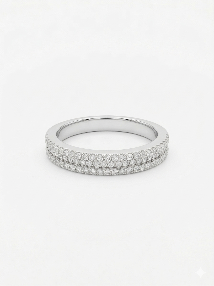 De witgouden eternity ring model KS24 van een onbekend merk is een verfijnd juweel met meerdere rijen, gezet met diamanten van 0,43 karaat. Gemaakt van 14-karaats witgoud, straalt deze ring elegantie uit. De briljant geslepen SI1-diamanten schitteren in een prachtige G-kleur. Draag deze ring dagelijks voor een verfijnde touch bij elke outfit.