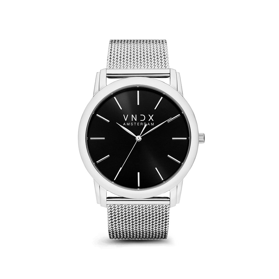 De City Chick XL Zilver Zwart, is een stijlvolle horloge met een slank design en een elegante zilver-zwarte kleurcombinatie. Deze horloge voegt een vleugje verfijning toe aan elke outfit. Draag het met formele of casual kleding voor een tijdloze uitstraling. Perfect voor elke gelegenheid waarbij stijl en klasse vereist zijn.