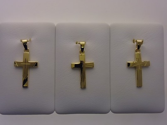 Das Produkt Sortiment Kreuze Silber GP, Modellnummer 22/198990, ist ein eleganter Anh&auml;nger aus der Kategorie Schmuck, speziell als JEWEL designt. Dieser silberne Kreuzanh&auml;nger kann sowohl zu formellen als auch zu l&auml;ssigen Outfits getragen werden. Er ist vielseitig kombinierbar und eignet sich hervorragend als dezenter Begleiter an einer feinen Silber- oder Goldkette.