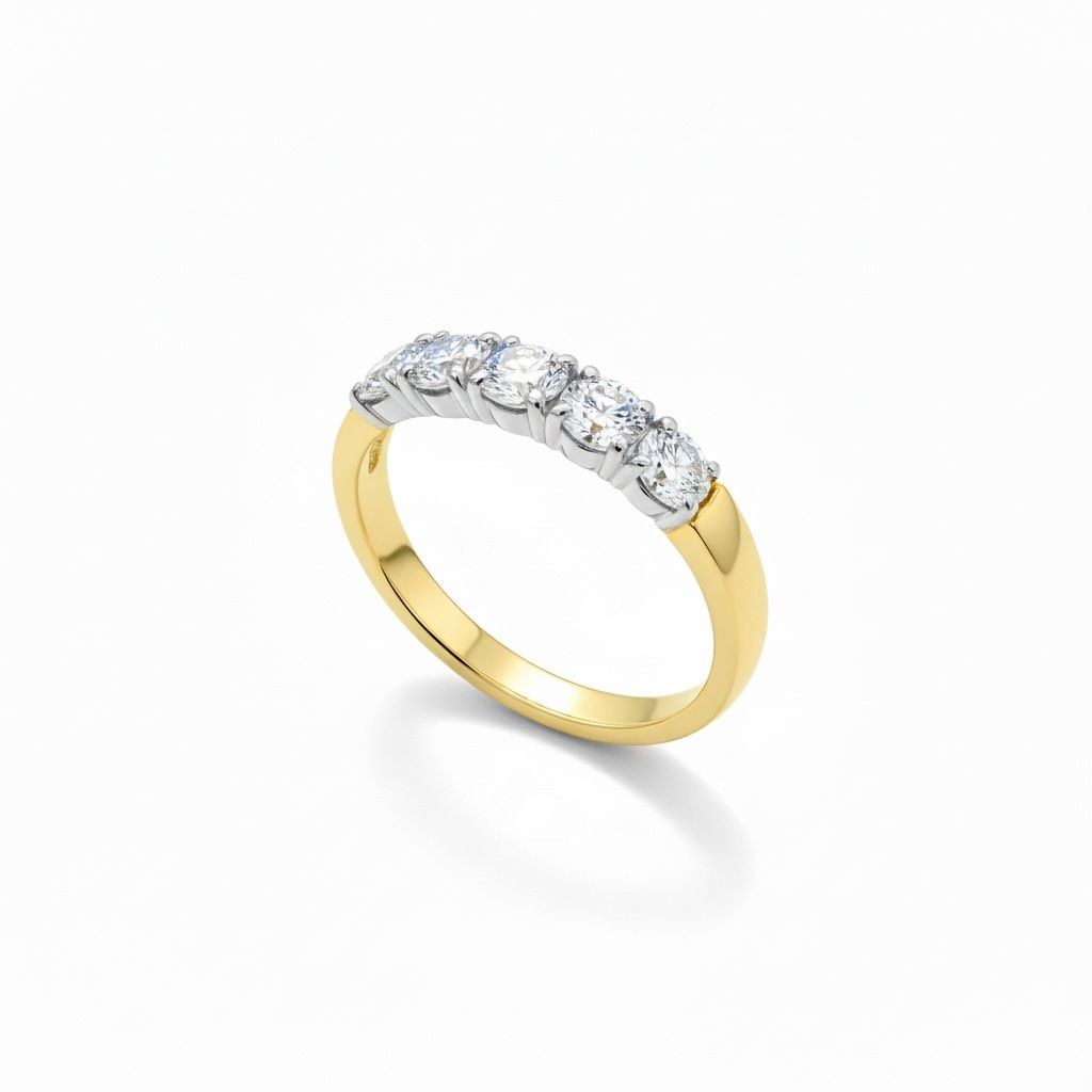 14 karaat geelgouden memoirering met 5x briljant van totaal 1.12 caraat.