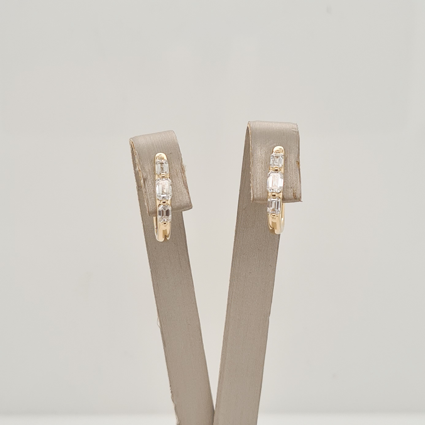 14krt gouden oorsieraden met diamant