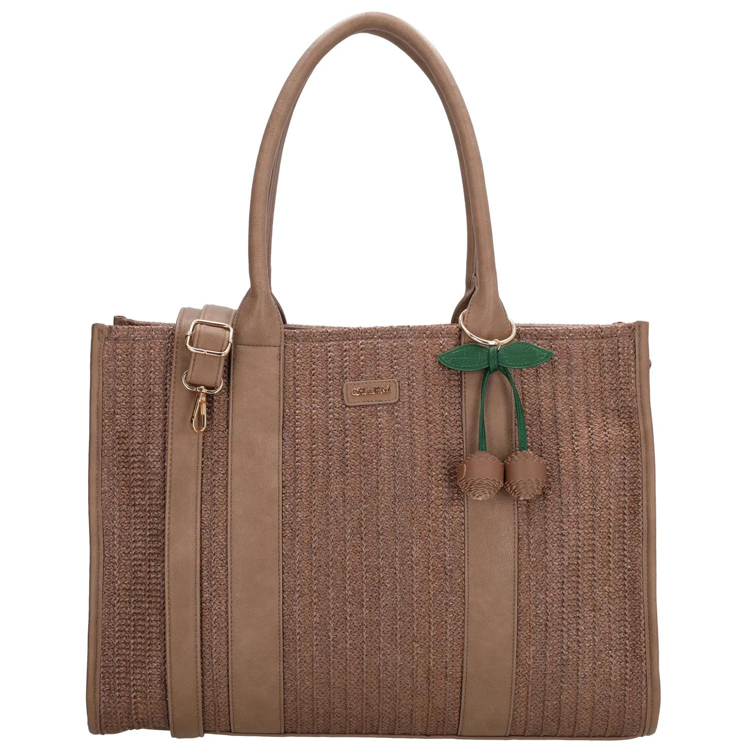 De Charm London Bermondsey Shopper is een ruime en praktische shopper met een stijlvolle riet look uitstraling. Dankzij het royale formaat is deze tas ideaal om al je dagelijkse spullen overzichtelijk mee te nemen. De shopper is geschikt voor diverse momenten zoals een dagje weg of onderweg naar werk of stad.

De tas sluit met een rits en heeft een overzichtelijke binnenkant met twee insteekvakken en een ritsvak voor kleinere items. Aan de achterkant bevindt zich een extra ritsvak voor spullen die je snel bij de hand wilt hebben. De verstelbare en afneembare schouderband zorgt voor extra draagcomfort en de leuke bag charm geeft de tas een speelse touch.

Kenmerken:

Riet look shopper
Ruim formaat
Sluit met rits
Twee insteekvakken
Ritsvak aan de binnenzijde
Achterritsvak
Verstelbare en afneembare schouderband
Voorzien van een leuke bag charm