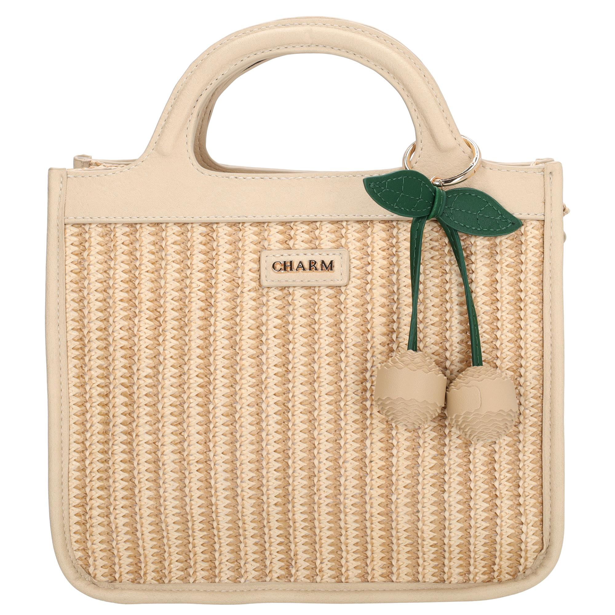 De Charm London Bermondsey handtas is een compacte en stijlvolle tas met een rietlook uitstraling. Deze handtas is geschikt voor dagelijks gebruik en biedt een praktische indeling voor het overzichtelijk meenemen van je essentials. De tas is voorzien van een verstelbare en afneembare schouderband zodat je zelf kiest hoe je de tas draagt.

Binnenin beschikt de tas over twee insteekvakken en een ritsvak voor kleinere items. Aan de achterkant bevindt zich een extra ritsvak voor spullen die je snel bij de hand wilt hebben. De leuke bag charm geeft de handtas een speels en verzorgd detail.

Kenmerken:

Rietlook handtas
Twee insteekvakken aan de binnenzijde
Ritsvak aan de binnenzijde
Achterritsvak
Verstelbare en afneembare schouderband
Voorzien van een bag charm