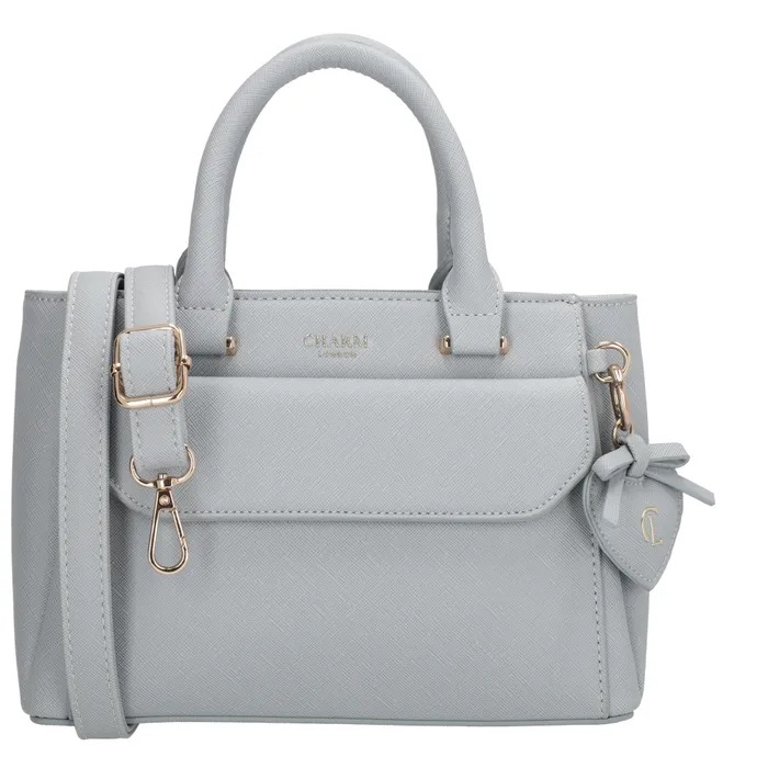 Charm London Cambridge Handtas &ndash; Lichtblauw & Elegant
De Charm London Cambridge handtas in lichttaupe is een stijlvolle en veelzijdige tas voor dagelijks gebruik. Met een compact formaat van 30 x 21 x 12 cm biedt deze tas voldoende ruimte voor je essentials. Gemaakt van hoogwaardig imitatieleder en voorzien van een ritssluiting, combineert deze handtas een luxe uitstraling met praktisch gemak. Dankzij de afneembare en verstelbare schouderband draag je de tas zowel in de hand als over de schouder.
Kenmerken:
Elegante handtas van Charm London
Kleur: lichttaupe (018) met geborsteld gouden details
Gemaakt van duurzaam imitatieleer
Afneembare en verstelbare schouderband
Dubbel handvat en lange schouderband
Met handig telefoonvak
Ideaal voor dagelijks gebruik of een avondje ui