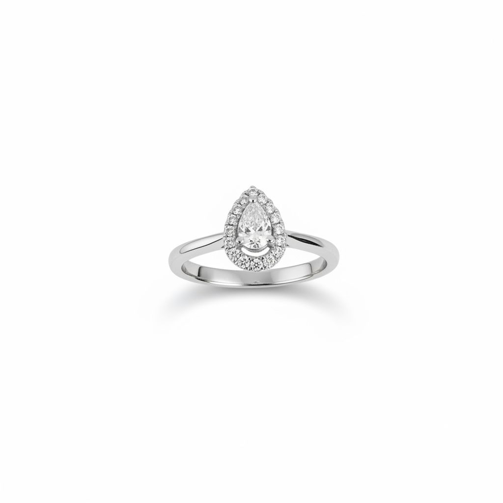 18 karaat witgouden ring met 1x peervormig geslepen diamant van 0.15 caraat en 16x briljant geslepen diamant eromheen van 0.07 caraat. 
