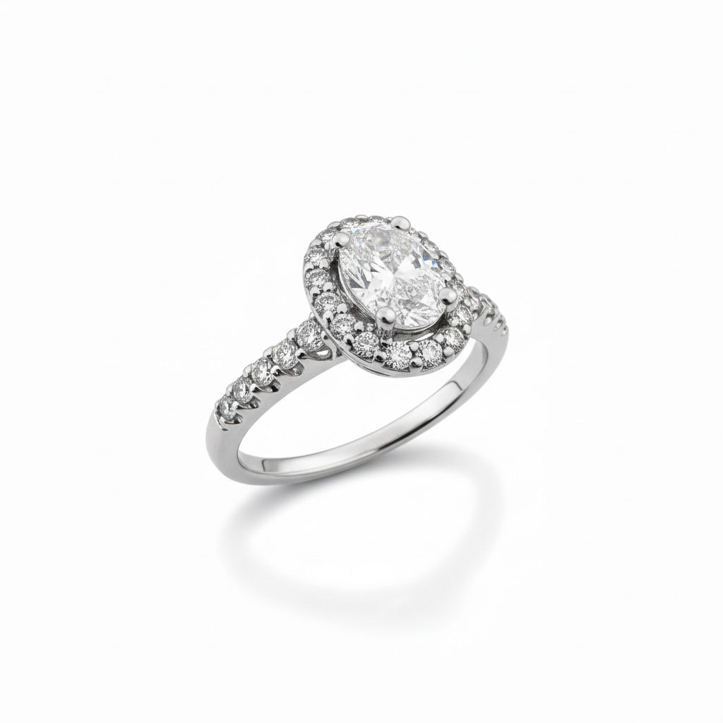 18 karaat witgouden ring met 1 ovaal geslepen diamant van 0,41caraat en 26 briljant geslepen diamanten van 0,25 caraat