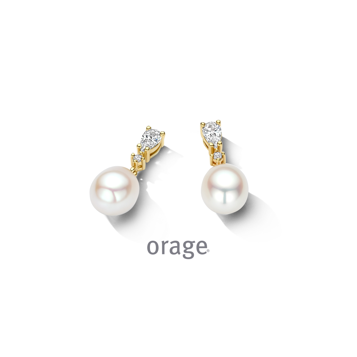 Orage oorstekers verguld met parel en zirkonia steentjes