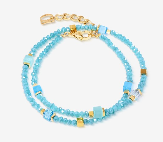 Deze Coeur de Lion armband, modelnummer 4460/30-0616, is een schitterende armband uit de Joyful Colours collectie. Kenmerken zijn onder andere een kleurrijk design en een maat van 195 mm. Het is het perfecte sieraad om elke pols elegant te accentueren. Draag het solo of combineer met andere sieraden voor een speelse look.