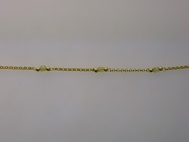 Das Armband Silber GP Peridot (Modellnummer: 227/199526/19) ist ein elegantes Schmuckst&uuml;ck aus Silber mit einem strahlenden Peridot. Es hat eine L&auml;nge von 19 cm und eignet sich ideal als stilvolles Accessoire. Tragen Sie es am besten alleine oder in Kombination mit anderen Armb&auml;ndern, um Ihrem Outfit einen edlen Touch zu verleihen. Perfekt f&uuml;r jeden Anlass!