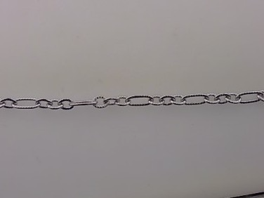 Das Produkt "Armband Silber 17+2cm" mit der Modellnummer 395/196855/19 ist ein elegantes Schmuckst&uuml;ck der Kategorie Schmuck und des Typs Armband. Es besticht durch sein schlichtes, zeitloses Design und eine verstellbare L&auml;nge von 17+2 cm. Ideal zum Tragen im Alltag oder bei besonderen Anl&auml;ssen, um jedem Outfit einen Hauch von Eleganz zu verleihen.