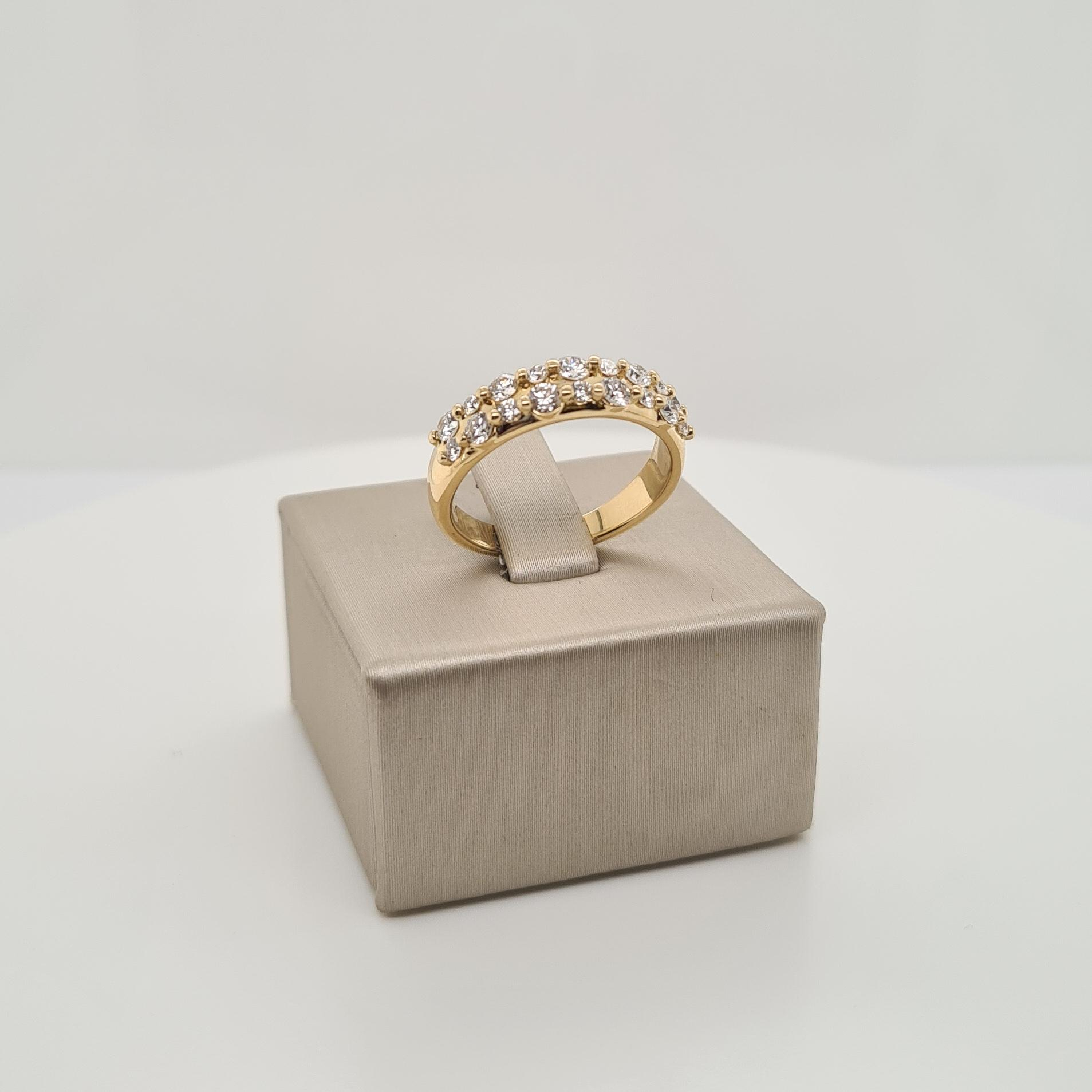 14krt gouden ring met diamant