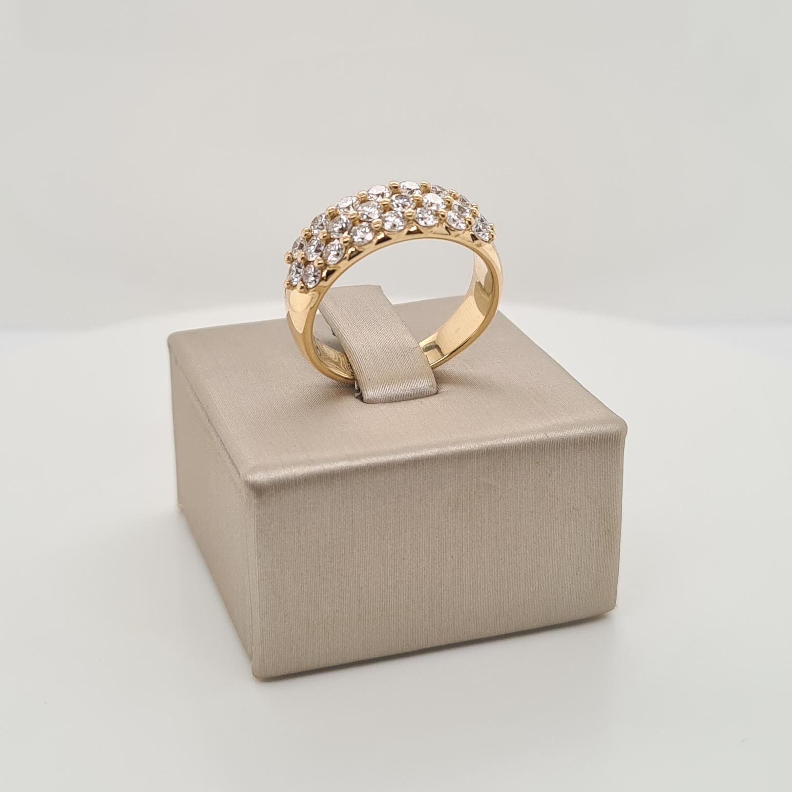 14krt gouden ring met diamant