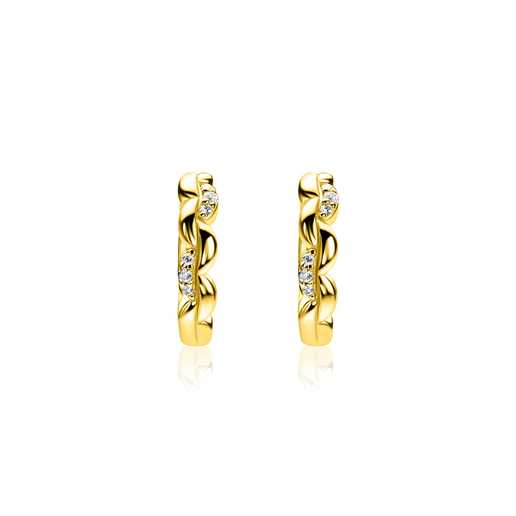 ZINZI gold plated zilveren oorringen (13mm) met een sierlijk golvend design, subtiel bezet met witte zirkonia&rsquo;s. Buisdikte 3mm en met luxe klapsluiting. Vervaardigd van eerste gehalte zilver (925) en extra geel verguld.