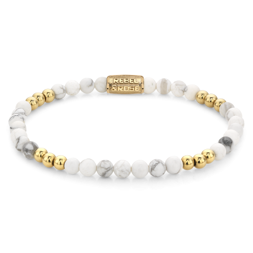 De Rebel & Rose Armband, modelnummer RR-40110-G-M, is een elegante combinatie van goudkleurig en maagdelijk wit. Als een hoogwaardige sieradencategorie is het perfect als pols-accessoire. Combineer het met andere armbanden voor een trendy laagjes-look of draag het solo voor een subtiele, verfijnde uitstraling. Ideaal voor elke gelegenheid, zowel casual als formeel.