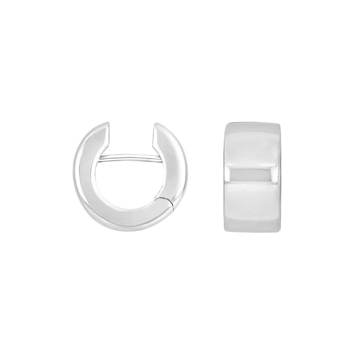 Deze Heide Heinzendorff "Mila" oorringen, zijn stijlvolle creolen van 15x8mm. En zijn perfect voor dagelijks gebruik of speciale gelegenheden. Combineer ze met elegante avondkleding of casual outfits voor een verfijnde look. De oorringen kunnen los gedragen worden of met bijpassende hangers.