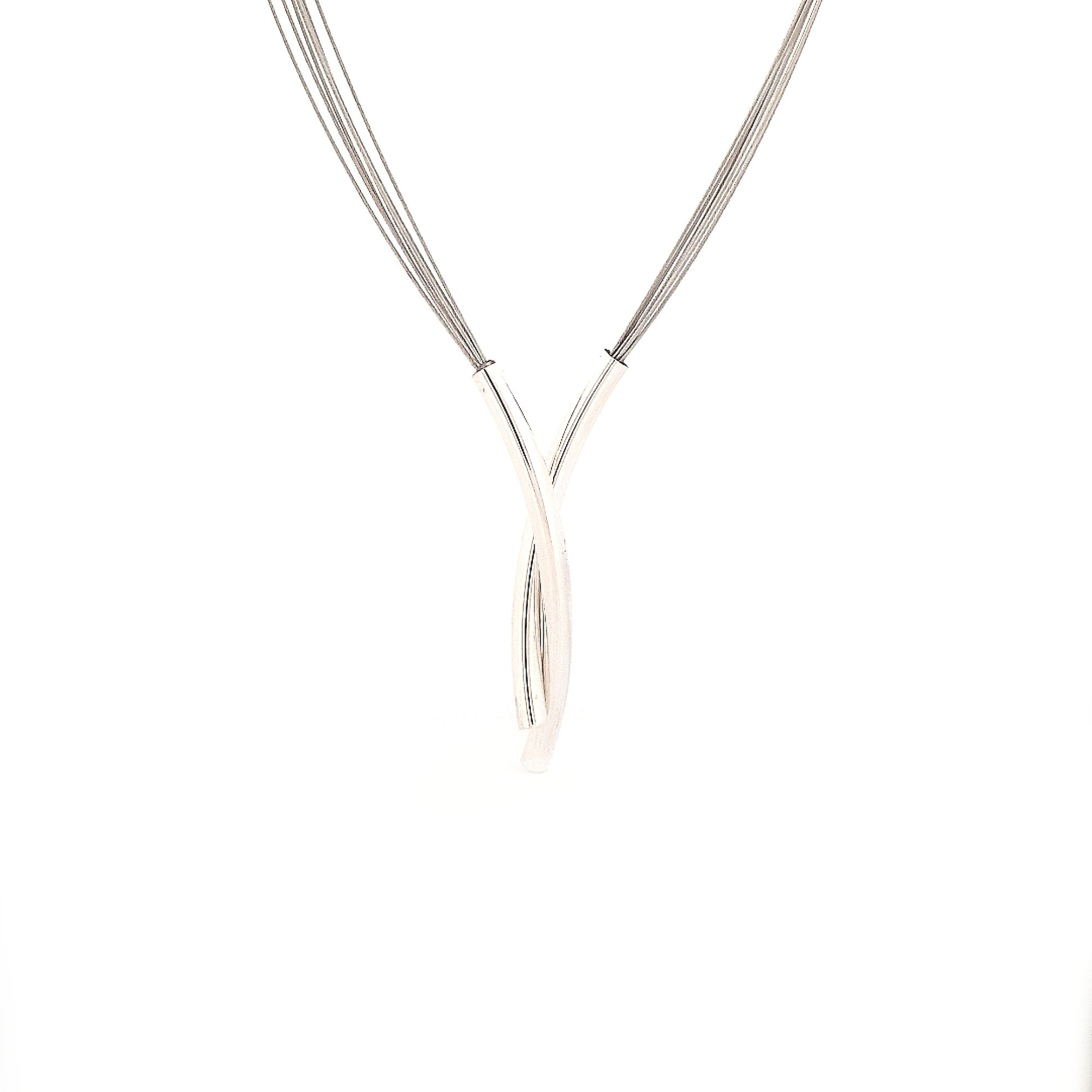 Voel je uniek met onze prachtige Charmish ketting.
Deze ketting kan je op meerdere manieren dragen zodat jij voor elke gelegenheid weer een nieuwe look kan dragen. De hanger is tevens de sluiting en valt magnetisch in elkaar, je hebt hierdoor geen sluiting in je nek. Super makkelijk en praktisch, een echte aanrader.

Maak een afspraak en kom deze vlotte en sportieve ketting passen! Of bestel haar gelijk, dan sturen we deze mooi verpakt naar je toe.