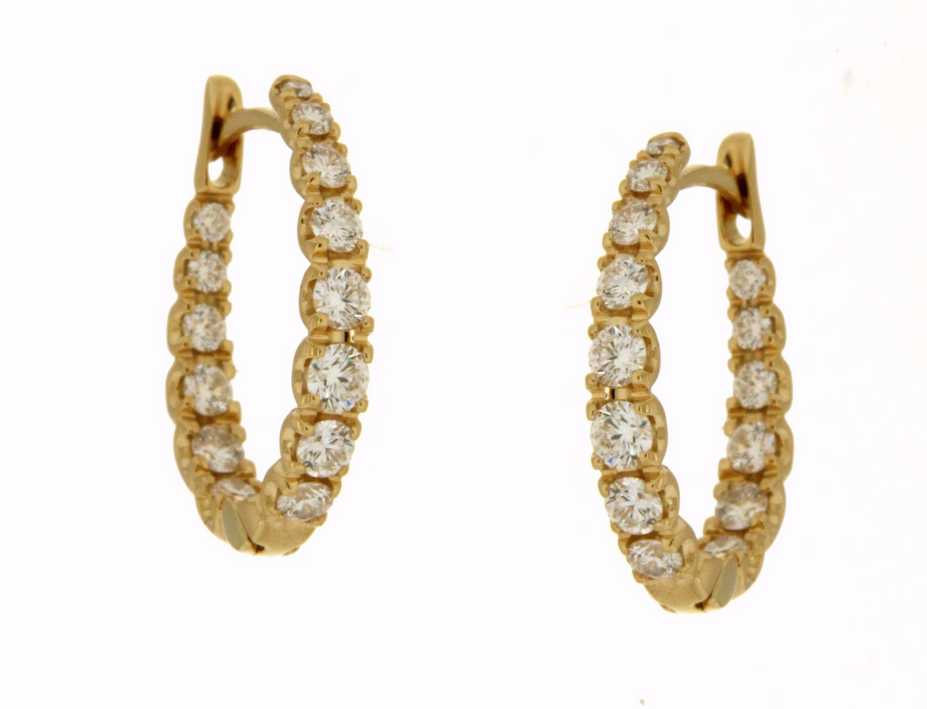 Elegante Giorgio Visconti oorstekers in 18 karaat geel goud, verfijnd bezet met briljant geslepen diamanten voor een tijdloze, luxueuze uitstraling en Italiaans vakmanschap.